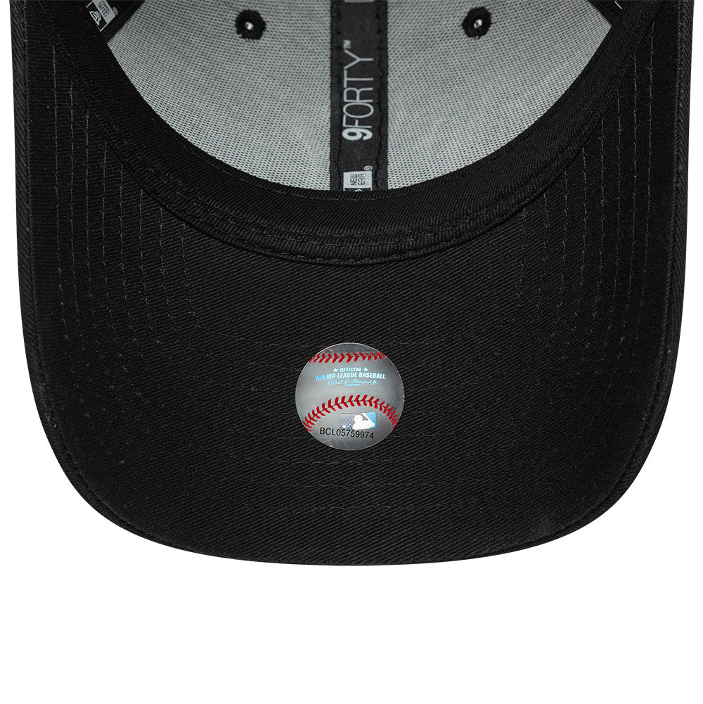 New York Yankees MLB Apple Icon 9Forty Strapback Black Official Team Hat Sports Fan Cap Official NFL Team Hat Football Fan Cap