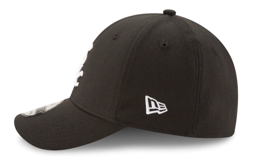 Junior Chicago White Sox New Era Black Team Classic 39THIRTY Flex Hat Official Team Hat Sports Fan Cap Official NFL Team Hat Football Fan Cap