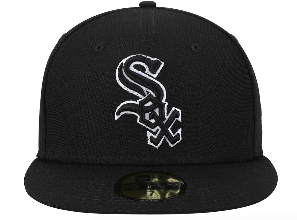Men s New Era Chicago White Sox B-Dub 59Fifty Black Fitted Hat Official Team Hat Sports Fan Cap Official NFL Team Hat Football Fan Cap