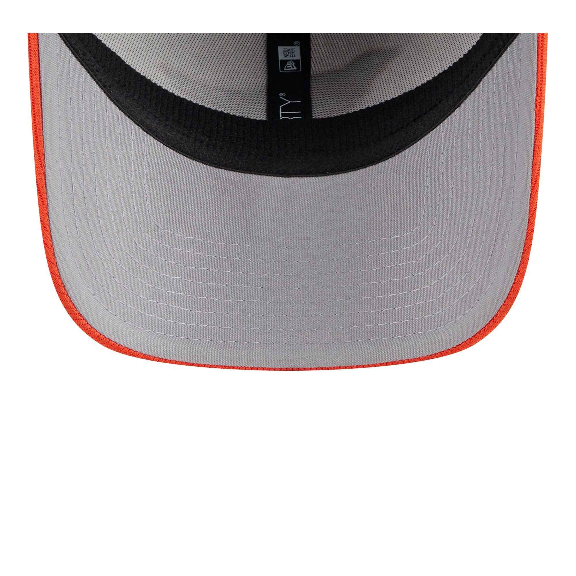 Men s Baltimore Orioles New Era White 2025 Batting Practice 39THIRTY Flex Hat Official Team Hat Sports Fan Cap Official NFL Team Hat Football Fan Cap